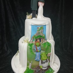 wedding cake shrek