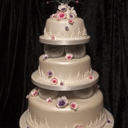 wed-trad_20131216_1172487892